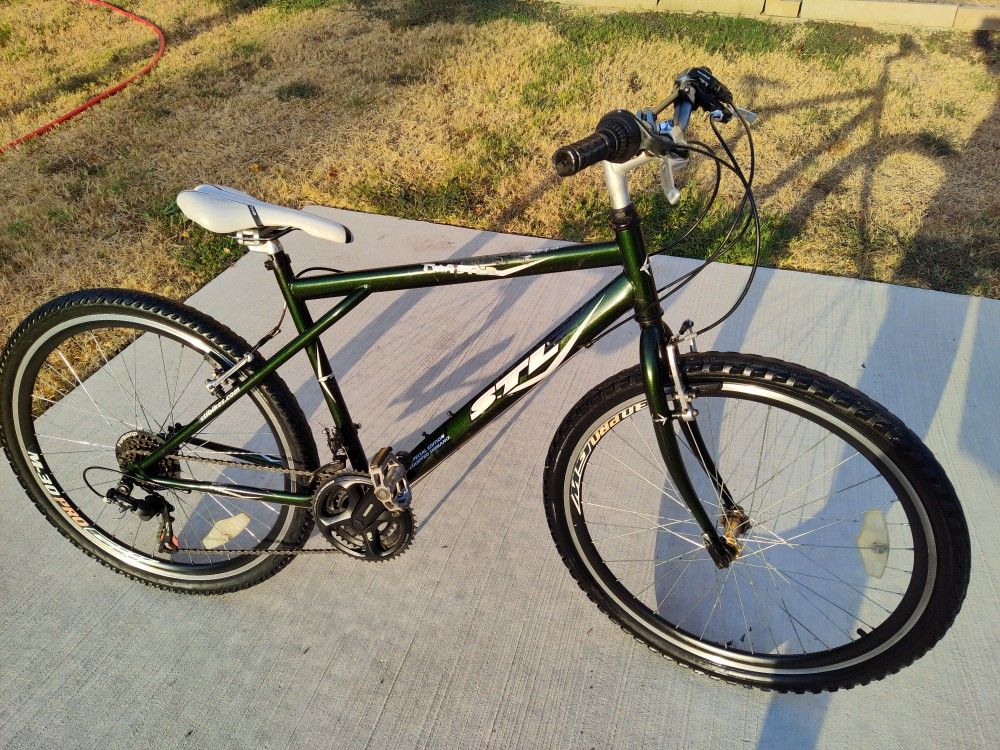 26" Stl Twister Mountain Bike From Columbia