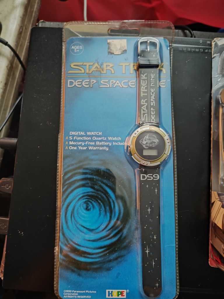 Star Trek Deep Space Nine Watch