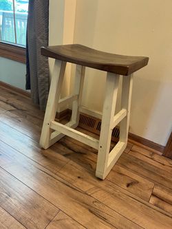 FREE! 24” stool chair