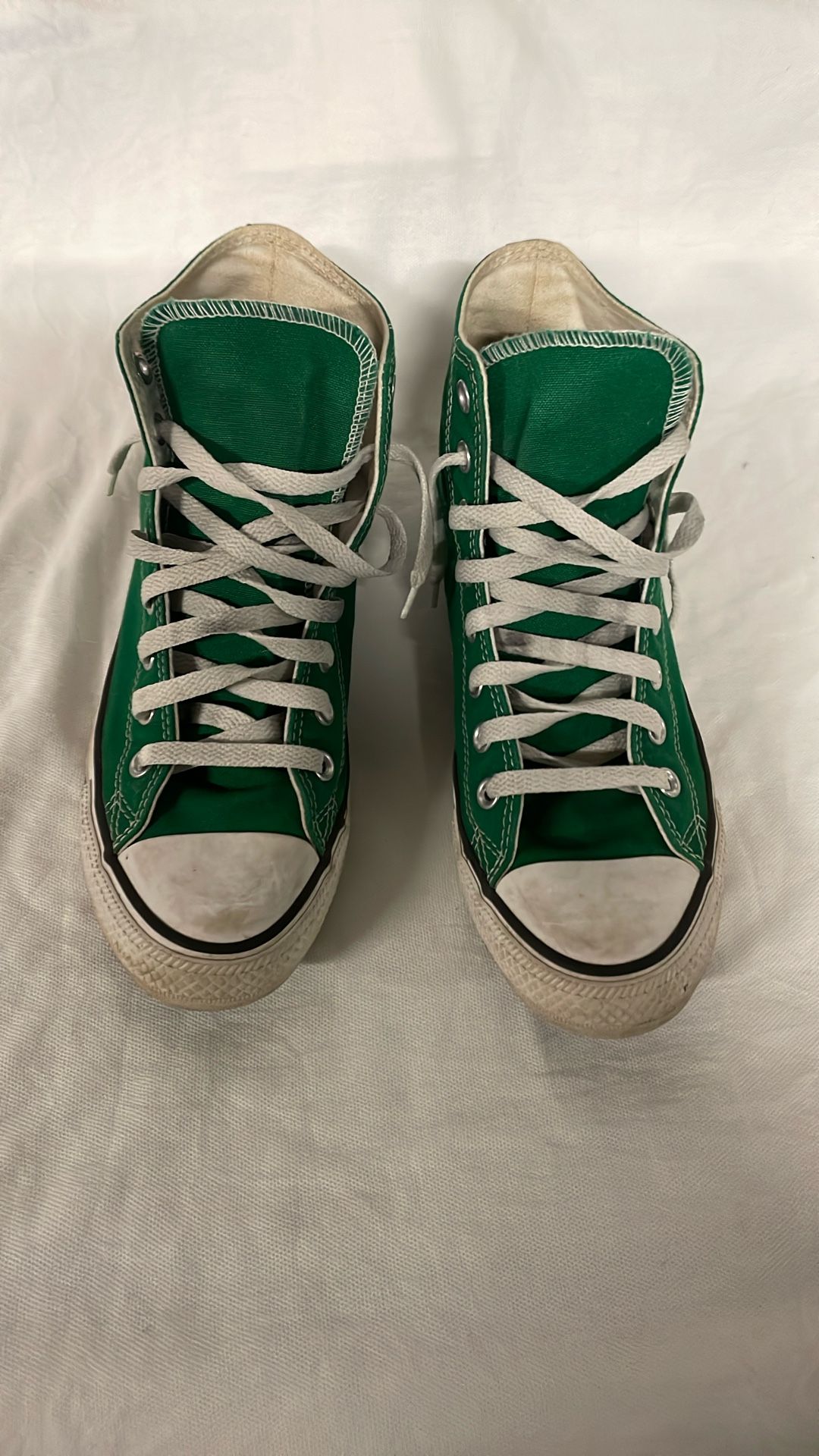 Men’s Converse Size 7 Women’s Size 9 Green Color Shoes 