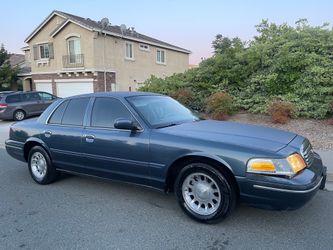 1998 ford crown Victoria