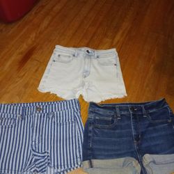 3 Pair American Eagle Size 4 Shorts 