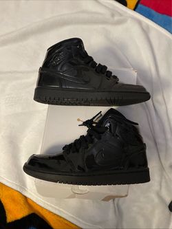 Jordan 1 patent triple  black