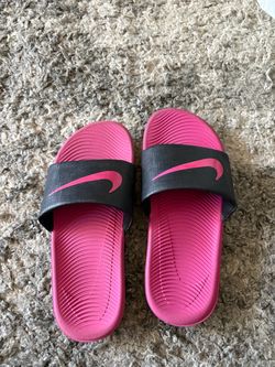 Nike flip flop size 3y