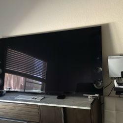 📺 Sony Bravia XBR 65” 4K Ultra HD TV – Flagship Model | Built-in Camera | Premium Metal Frame
