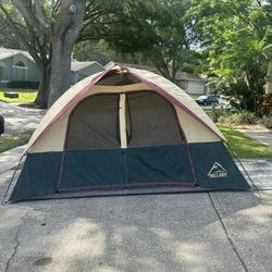 Hillary Tent With 4 - Free Sleeping Pads