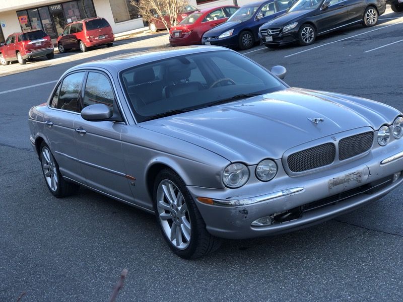 2004 jaguar xjR supercharged v8