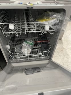 GE BUILT IN DISHWASHER NEW/SCRATCH/DENT-$250