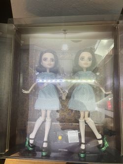 The Shinning Dolls