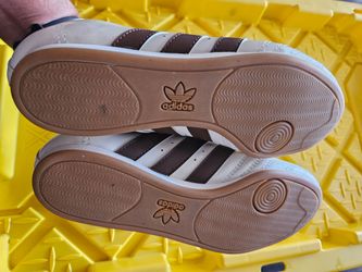 Magic Beige Wonder White Gum (Women's