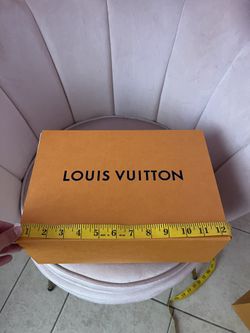 LOUIS VUITTON Box 