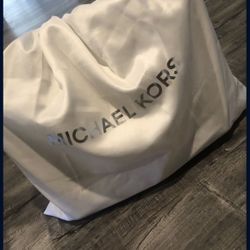 Michael Kors Jetset Tote