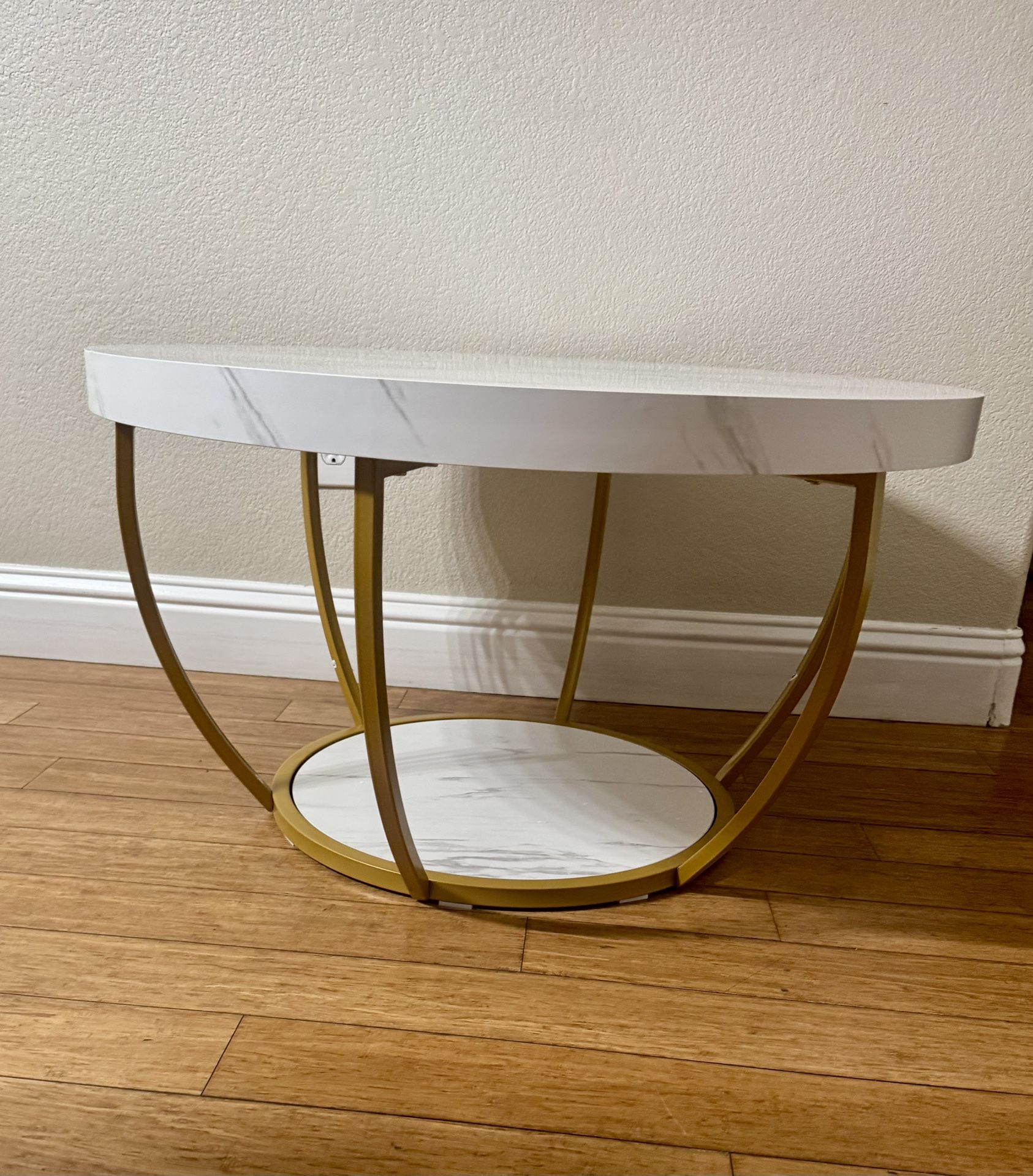 Round Central Cocktail Table with Shelves New! Ceres Ca