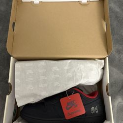 SB Dunk x Supreme 93’