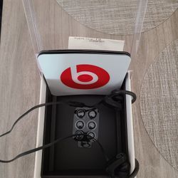 🎉NEW YEARS SPECIAL🎉 Apple Powerbeats 3 Wireless Headphones