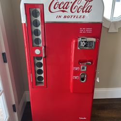 1950’s Coke Machine (Vendo) 
