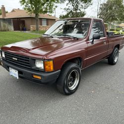 1985 Toyota Pick-Up