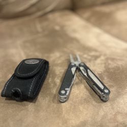 Letherman Charge Plus Multi Tool