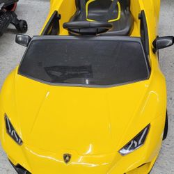 Kids 12V Ride On Car With Remote 