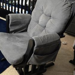 Nursery Rocker/glider With 