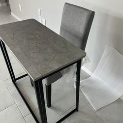 Brand New Desk & Chair 32x16