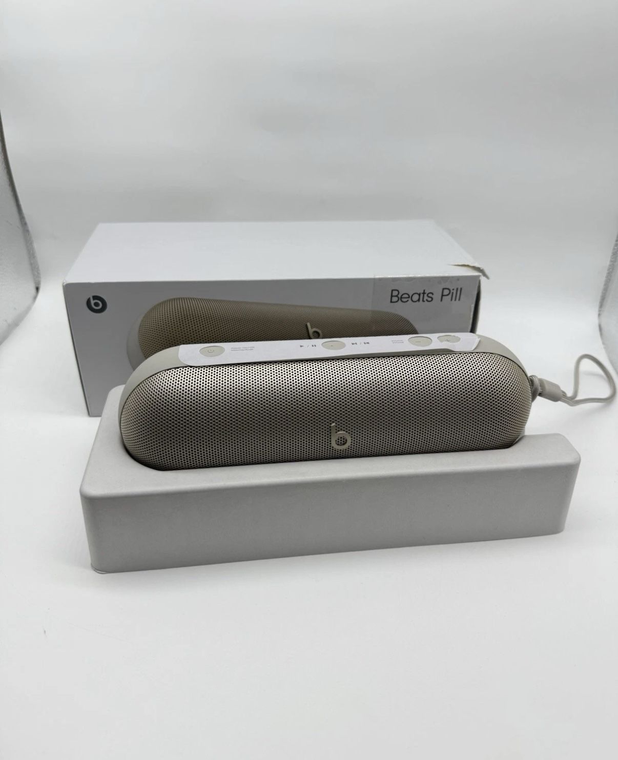 Beats Pill Portable Wireless Bluetooth Speaker, MW463LL/A - Champagne