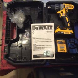 DEWALT DCD 791 20V MAX BRUSHLESS  CORDLESS  COMPACT 1/2”  13mm DRILL  DRIVER & 2AH BATTERY  & CHARGER