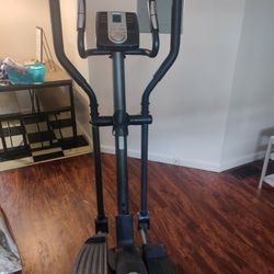 Gold Gym Elliptical 