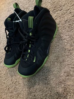 Boys Nike Foamposites Grade School Size 6.5
