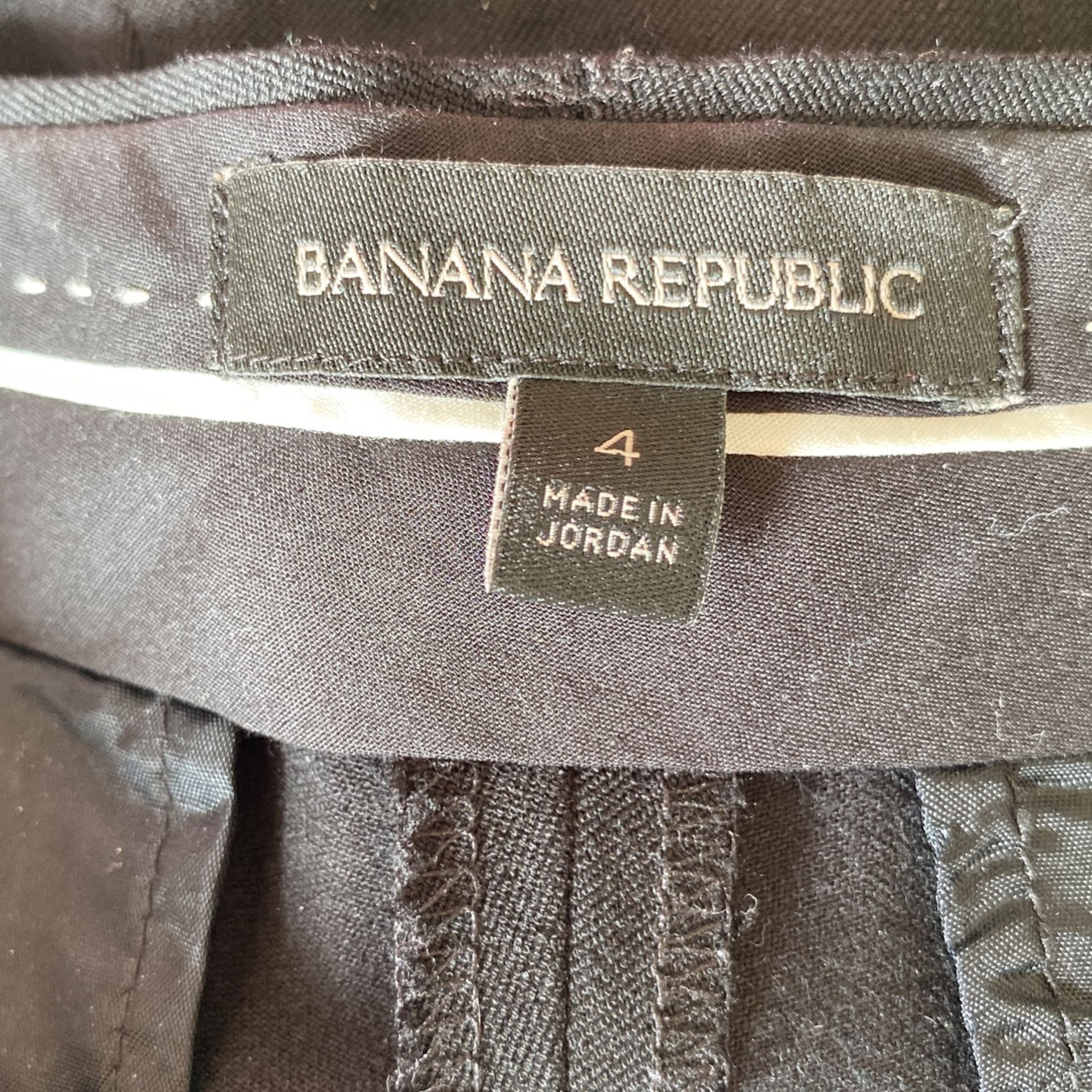 Banana Republic Sloan pants- Sz 4 Black