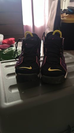 Nike Size Y5