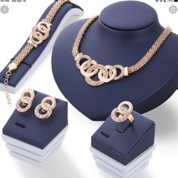 Luxury 4pcs Rhinestone Ring Gold Net Chain Party Jewelry Set