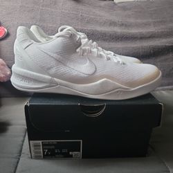 Nike Kobe Protro 8 (Halo)