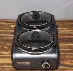 Dual crockpot slow cooker 2 qt total capacity