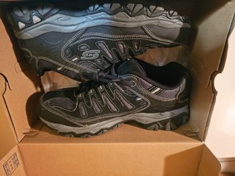 Mens Tennis Shoes