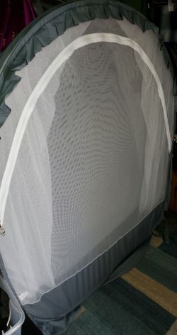 Mosquito net pop out