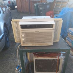 A/C In Window Ac 