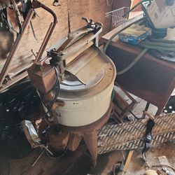 Old-school Washing Machine