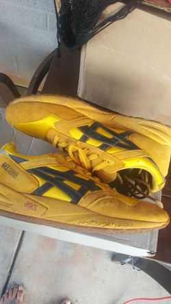 Asics gelsaga (killbills) size 11.5