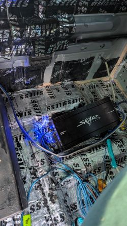 Skar 1500 rms Amp
