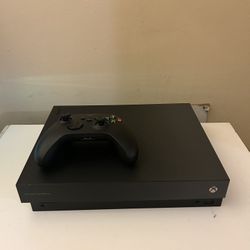Xbox One X Project Scorpio | 1TB | Controller + Cables