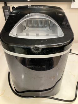 Frigidaire Ice Machine
