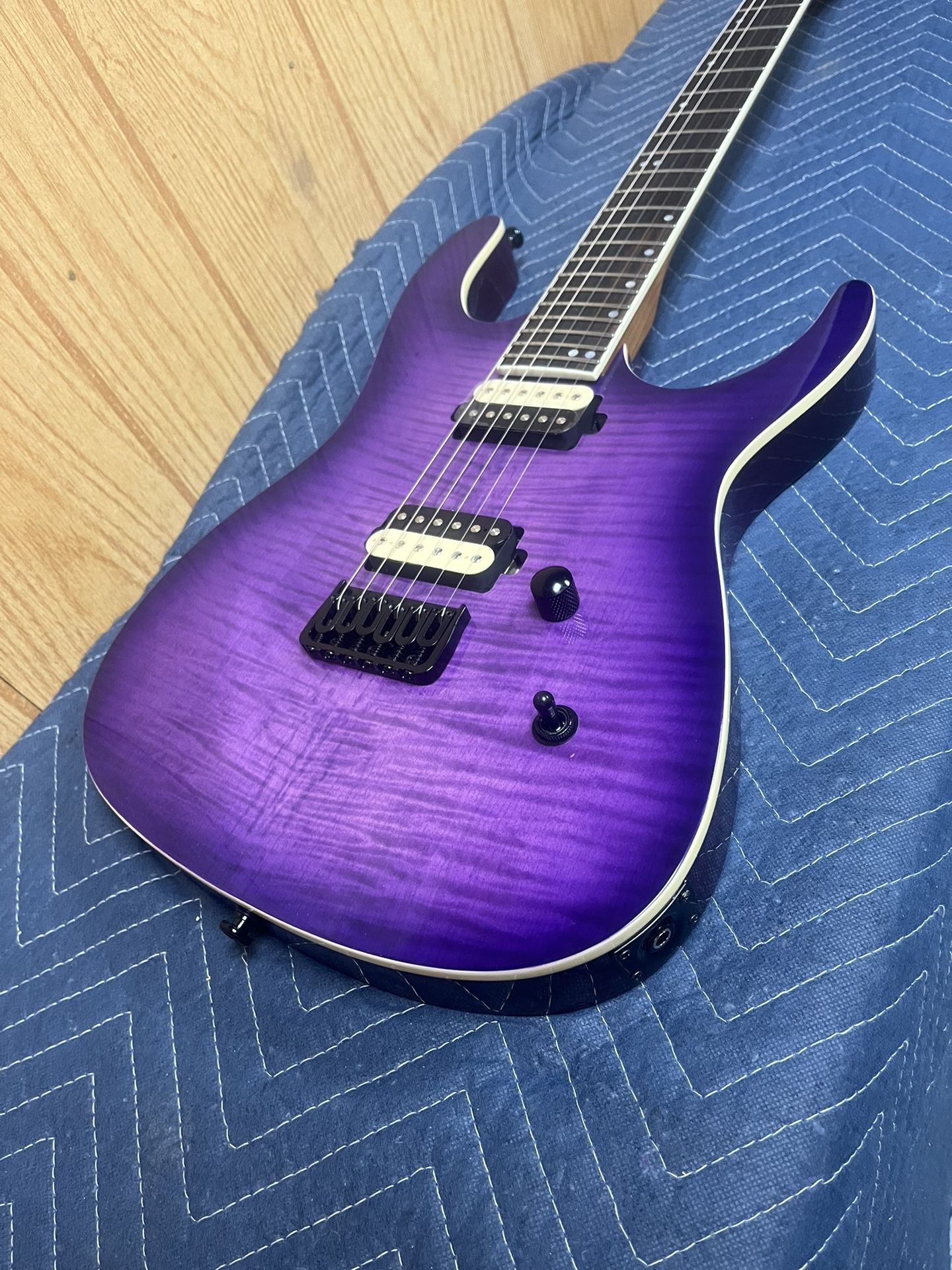 ELECTRIC GUITAR Brand New
