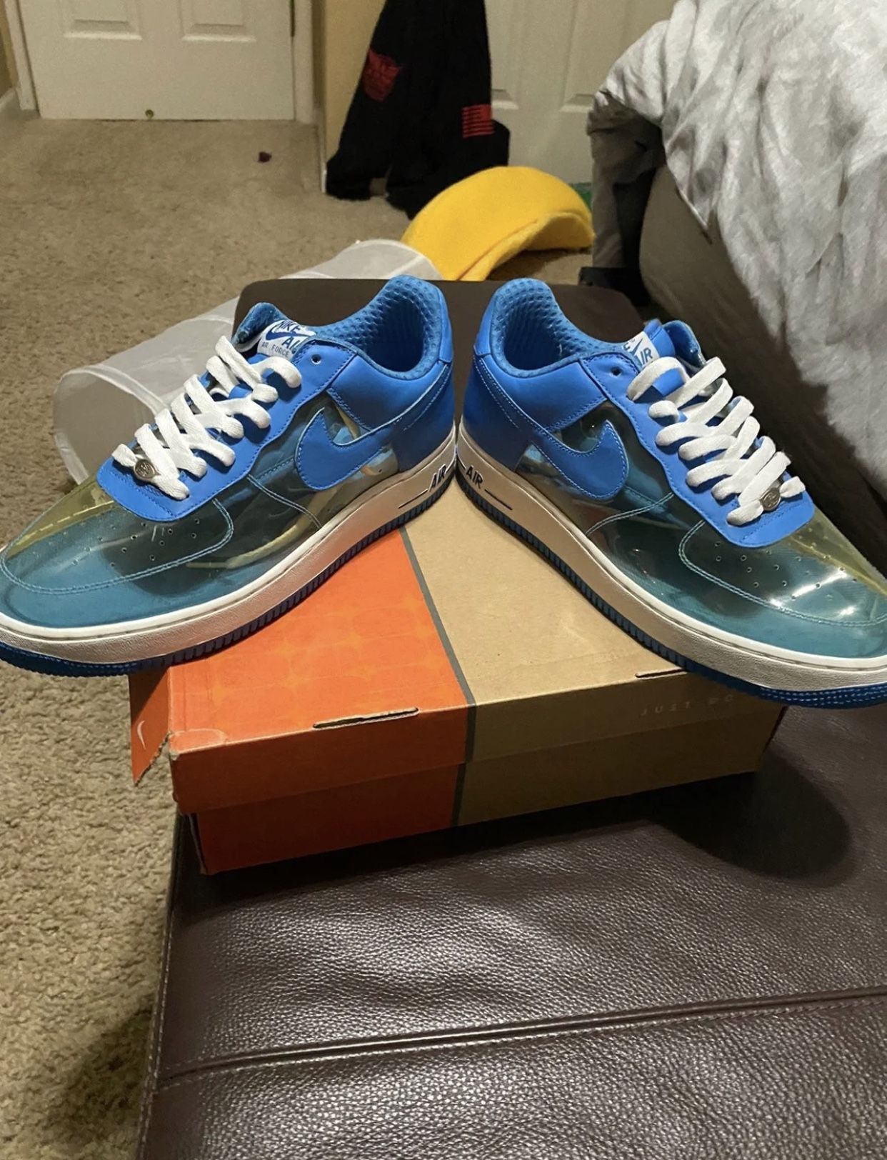Air Force 1 Invisible Women