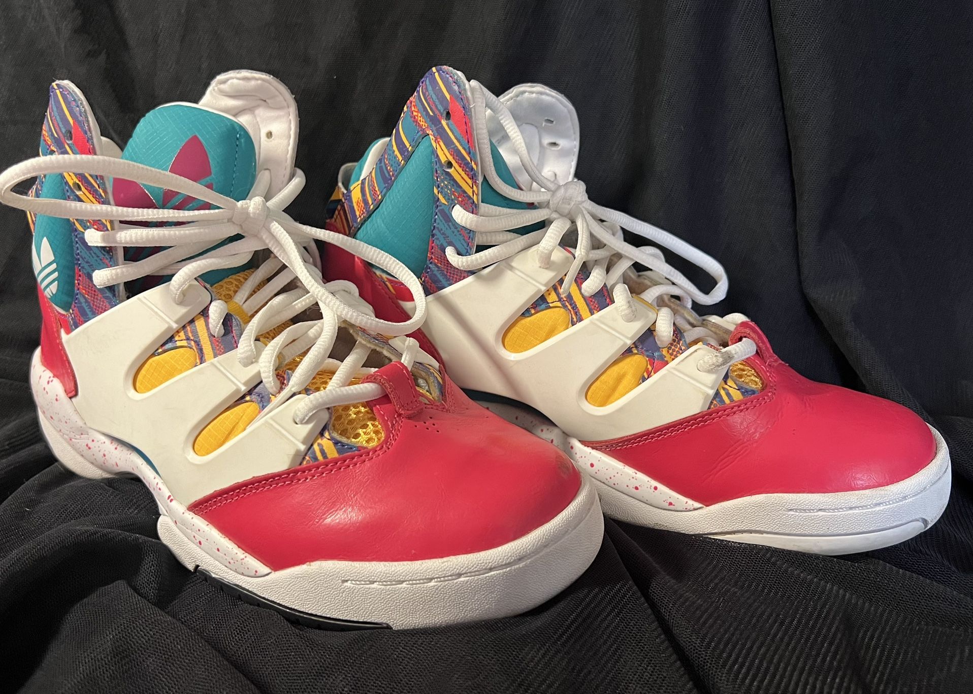 Women’s Adidas Lifestyle Torsion