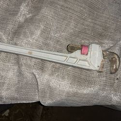 Husky 18 inch pipe wrench