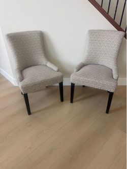 Set of 2 Accent Chairs – Great Condition