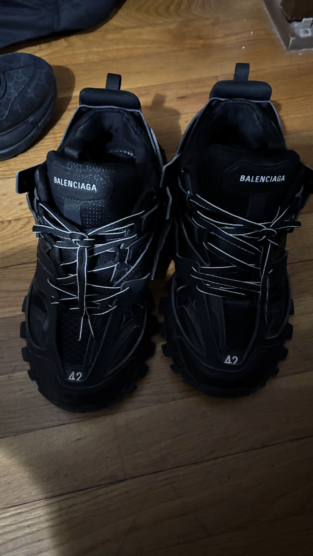 balenciaga tracks Led
