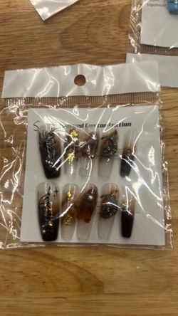 acrylic press on nails