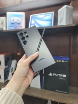 Samsung - Galaxy S24 Ultra 5G 6.8" | $5 Down | Payment plan available